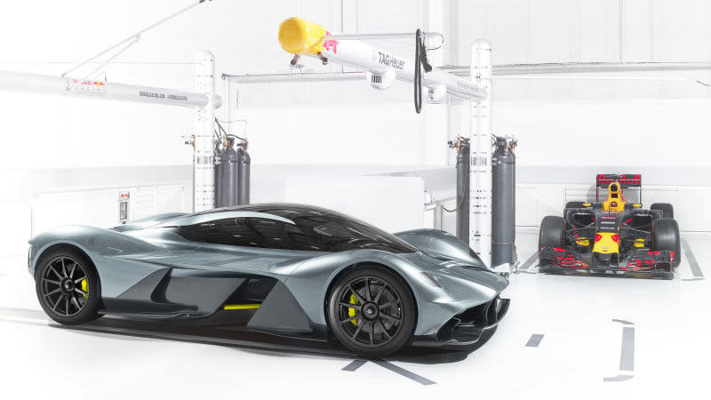 Illustration for article titled Some Guy Is Planning To Paint His Aston Martin Valkyrie With 'Moon Dust' And I Have Many Questions